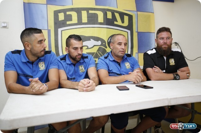 מסיבת העיתונאים באשדוד (מוטי קדוש)